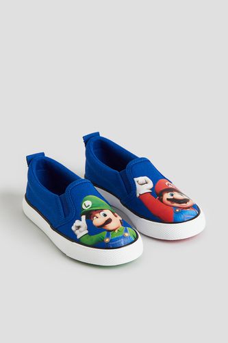 Slipper mit Print Blau/Super Mario, Sneakers in Größe 25. Farbe: - H&M - Modalova