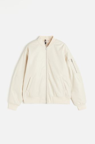 Pilotenjacke mit Coating Hellbeige, Jacken in Größe M. Farbe: - H&M - Modalova