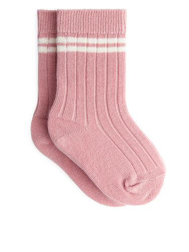 Gerippte Babysöckchen Rosa, Socken in Größe 13/15. Farbe: - Arket - Modalova