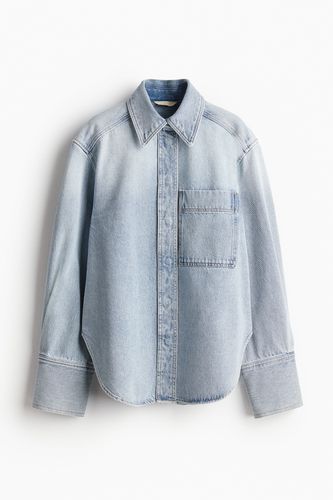 Jeansbluse Helles Denimblau, Freizeithemden in Größe XL. Farbe: - H&M - Modalova