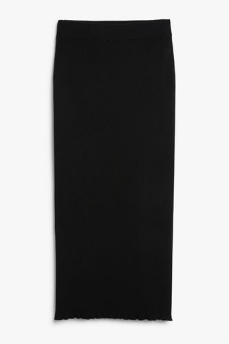 Langer schwarzer Rock gerippt Saumdetail Schwarz, Röcke in Größe S. Farbe: - Monki - Modalova
