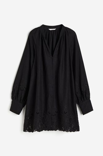 Kleid aus Leinenmix mit Broderie Anglaise Schwarz, Alltagskleider in Größe L. Farbe: - H&M - Modalova