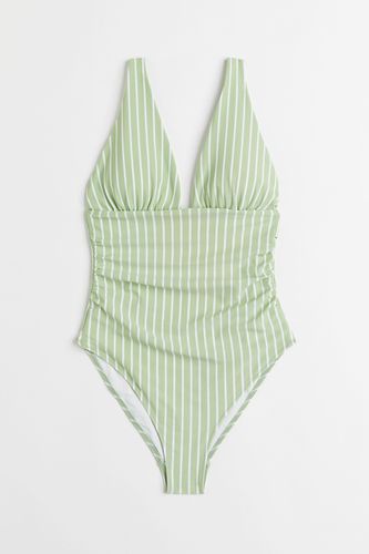 Shape-Badeanzug Hellgrün/Weiß gestreift, Badeanzüge in Größe 42. Farbe: - H&M - Modalova