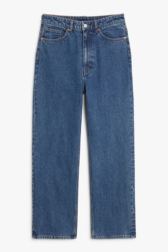 Zami Jeans mit extrahohem Bund und geradem Bein in Blau Mittelblau, Straight Größe 25/28. Farbe: - Monki - Modalova