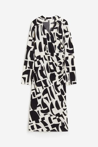Blusenkleid in Wickeloptik Cremefarben/Schwarz gemustert, Alltagskleider Größe XS. Farbe: - H&M - Modalova