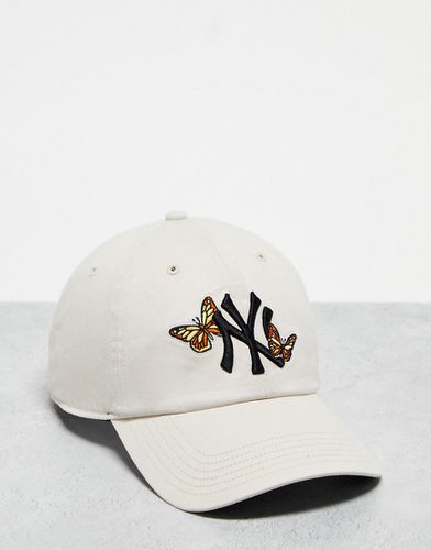 NY Yankees - Cappellino semplice beige con ricamo di farfalle - 47 Brand - Modalova