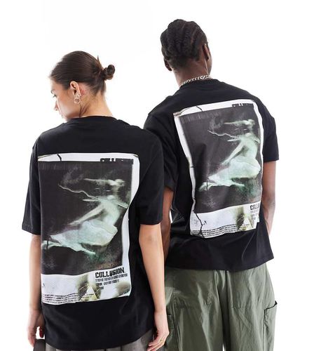 Unisex - T-shirt nera con stampa fotografica - Collusion - Modalova