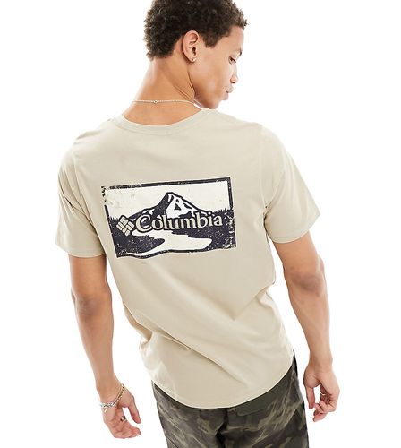 Rapid Ridge - T-shirt beige con stampa sul retro - In esclusiva per ASOS - Columbia - Modalova
