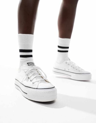 Chuck Taylor Lift Ox - Sneakers bianche con plateau - Converse - Modalova