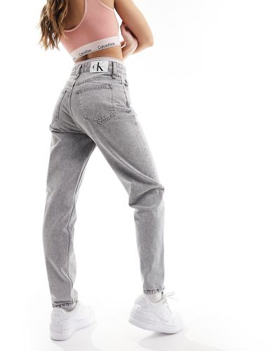 Mom jeans grigi - Calvin Klein Jeans - Modalova