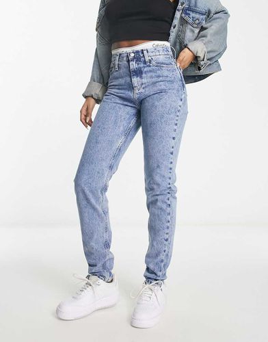 Mom jeans lavaggio medio - Calvin Klein Jeans - Modalova