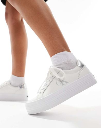 Sneakers stringate basse bianche e argento - Calvin Klein Jeans - Modalova