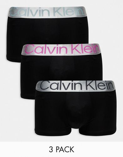 Steel - Confezione da 3 paia di boxer aderenti neri con fascia in vita acciaio e scritta colorata - Calvin Klein - Modalova