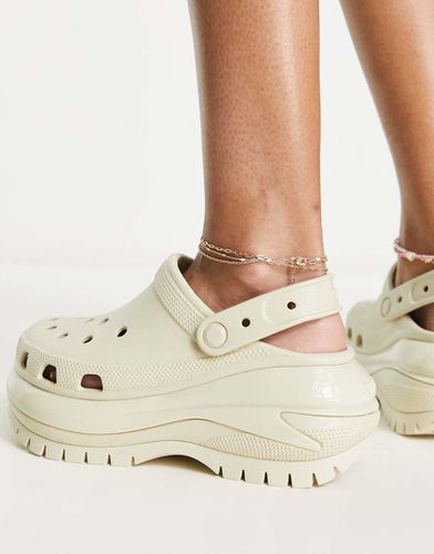 Mega Crush - Zoccoli bianco osso - Crocs - Modalova