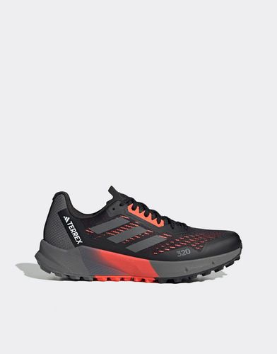 Adidas - Outdoor Terrex - Sneakers nere e rosse - adidas performance - Modalova