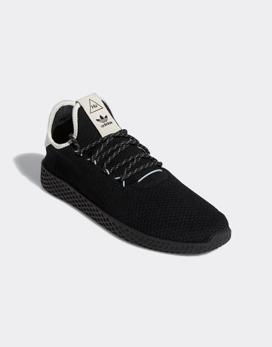 X Pharrell Williams - Tennis HU - Sneakers nere con etichetta bianca sul tallone - adidas Originals - Modalova