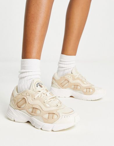 Astir SN - Sneakers color avena e bianco - adidas Originals - Modalova
