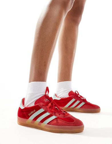 Gazelle Indoor - Sneakers rosse e blu velluto - adidas Originals - Modalova