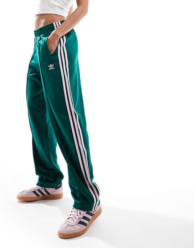 Superstar - Pantaloni sportivi verdi e - adidas Originals - Modalova