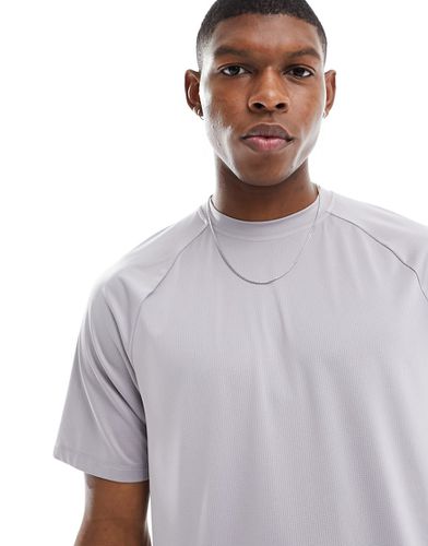 Performance - T-shirt da allenamento grigia in rete quick dry - ASOS - Modalova