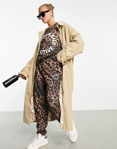 Joggers con stampa animalier - ASOS WEEKEND COLLECTIVE - Modalova