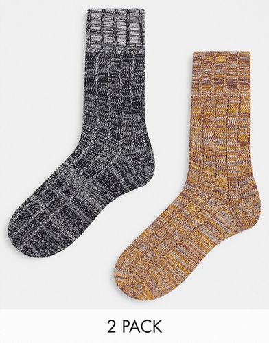 Confezione da 2 paia di calzini spessi in maglia puntinata grigi e beige - ASOS DESIGN - Modalova
