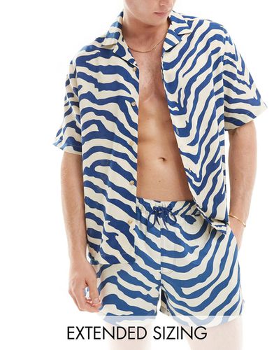 Camicia squadrata vestibilità comoda con rever e stampa zebrata in coordinato - ASOS DESIGN - Modalova