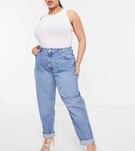 ASOS DESIGN Curve - Mom jeans a vita alta larghi lavaggio medio - ASOS Curve - Modalova