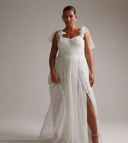 ASOS DESIGN Curve - Mila - Vestito da sposa in rete color avorio con spalline allacciate e decorazioni floreali - ASOS Curve - Modalova