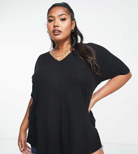 ASOS DESIGN Curve - T-shirt oversize nera a coste con scollo a V - ASOS Curve - Modalova