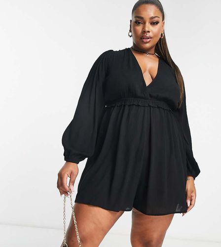 ASOS DESIGN Curve - Tuta corta a maniche lunghe nera da spiaggia con scollo profondo - ASOS Curve - Modalova