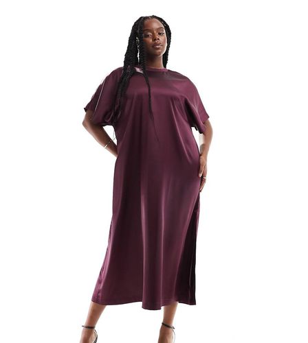 ASOS DESIGN Curve - Vestito T-shirt midi oversize in raso bordeaux - ASOS Curve - Modalova