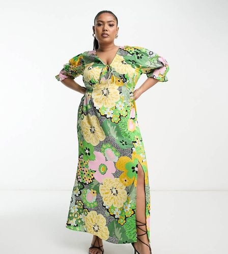 ASOS DESIGN Curve - Vestito da giorno midi in raso a fiori con allacciatura sul davanti e polsini arricciati - ASOS Curve - Modalova