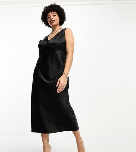 ASOS DESIGN Curve - Vestito midi in raso con taglio sbieco e laccetti - ASOS Curve - Modalova