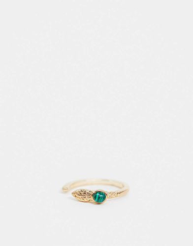 Anello con serpente avvolgente e malachite verde color - ASOS DESIGN - Modalova