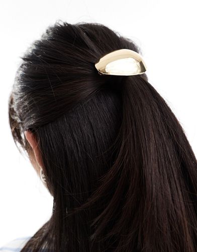 Barette - Fermaglio per capelli dorato con design astratto ovale - ASOS DESIGN - Modalova