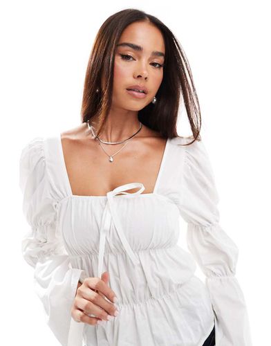 Blusa écru con dettagli raccolti sulle maniche - ASOS DESIGN - Modalova