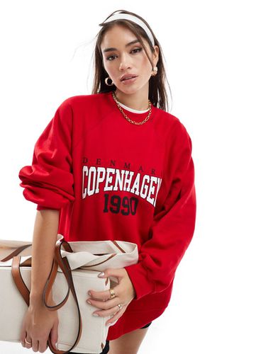 Felpa con maniche raglan rossa con grafica "Copenhagen" - ASOS DESIGN - Modalova