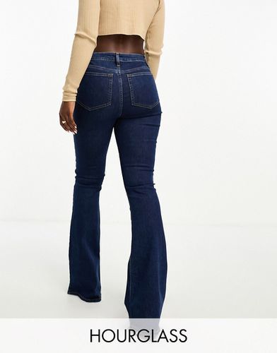 Hourglass - Jeans a zampa super elasticizzati scuro - ASOS DESIGN - Modalova