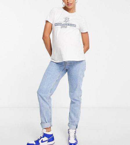 ASOS DESIGN Maternity - Mom jeans a vita alta vestibilità comoda lavaggio chiaro con fascia in vita elasticizzata di lato - ASOS Maternity - Modalova