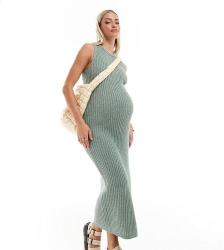 ASOS DESIGN Maternity - Vestito a colonna con gonna al polpaccio in maglia kaki testurizzata bouclé - ASOS Maternity - Modalova