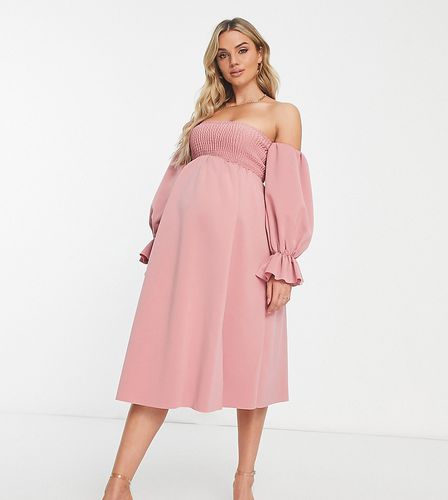 ASOS DESIGN Maternity - Vestito midi arricciato rosa tenue con scollo alla Bardot e maniche a campana - ASOS Maternity - Modalova