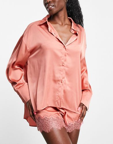 Mix and Match - Camicia del pigiama oversize con maniche scese in raso color ruggine - ASOS DESIGN - Modalova