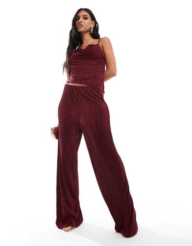 Pantaloni a vita alta con fondo ampio bordeaux plissé in coordinato - ASOS DESIGN - Modalova