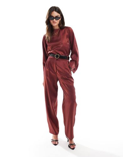 ASOS DESIGN - Pantaloni dritti sartoriali metallizzati bordeaux in coordinato - ASOS Tall - Modalova