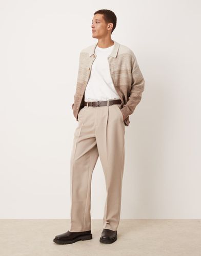 Pantaloni eleganti a fondo ampio color pietra a pieghe sul davanti - ASOS DESIGN - Modalova