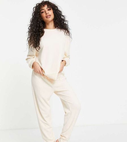 ASOS DESIGN Petite - Completo da casa color avena con joggers e felpa in tessuto fiammato leggero - ASOS Petite - Modalova