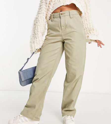 ASOS DESIGN Petite - Pantaloni minimal cargo kaki con cuciture a contrasto - ASOS Petite - Modalova