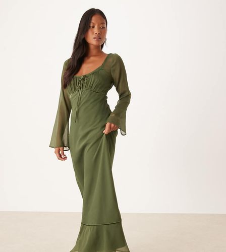 ASOS DESIGN Petite - Robe longue à encolure dégagée avec buste froncé et manches longues - Olive - Asos Petite - Modalova