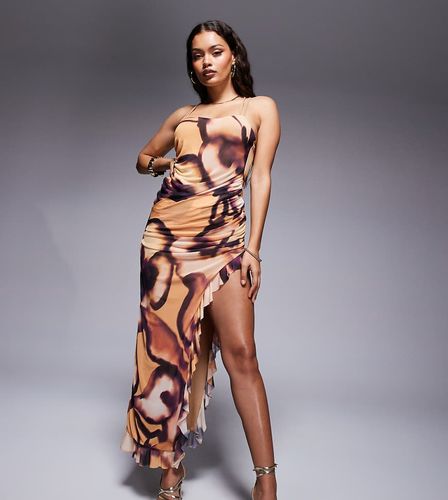 ASOS DESIGN Petite - Robe longue en tulle imprimé fleuri abstrait avec bretelles noires contrastantes et volants - Jaune - Asos Petite - Modalova